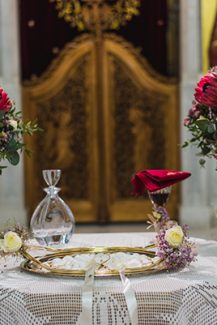 Ρομαντικος στολισμος εκκλησιας