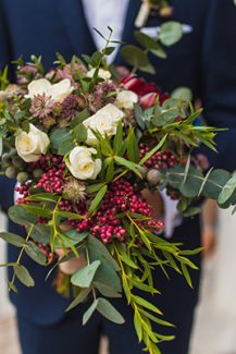 Νυφική ανθοδέσμη με ροζ πιπέρι