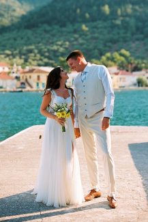 Vasia Tzotzopoulou  crop-top νυφικό φόρεμα