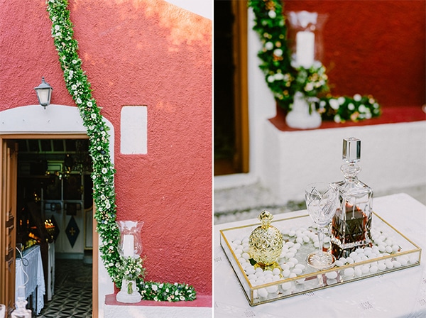 Στολισμος με γιρλαντα στην εισοδο της εκκλησιας