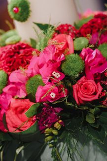 Στολισμος λαμπαδας γαμου με μπουκαμβιλιες