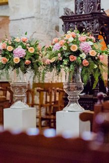 Στολισμος εκκλησιας με ρομαντικο στυλ