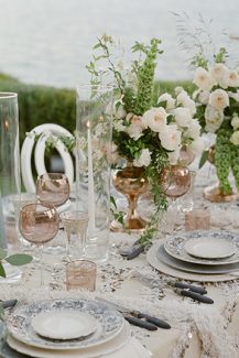 Στολισμος δεξιωσης με αριστοκρατικο υφος