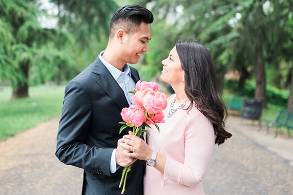 Πανεμορφη prewedding φωτογραφιση σε παρκο