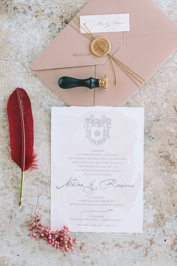 Προσκλητήρια γάμου με βουλοκέρι Προσκλητήρια γάμου με βουλοκέρι