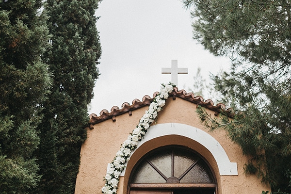 Eκκλησάκι του Αγίου Κωνσταντίνου και Ελένης