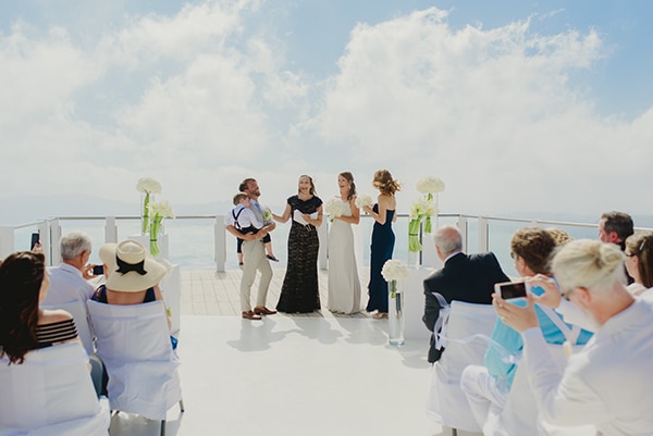 intimate-wedding-minimal-details-santorini_12