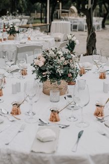 Στολισμος δεξιωσης με ρουστικ vintage λεπτομερειες