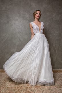 Αερινο νυφικο Katia Delatola