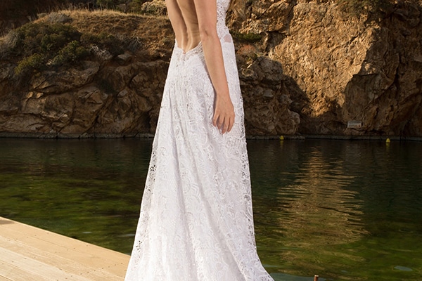 Συλλογη νυφικων με ιδιαιτερες λεπτομερειες