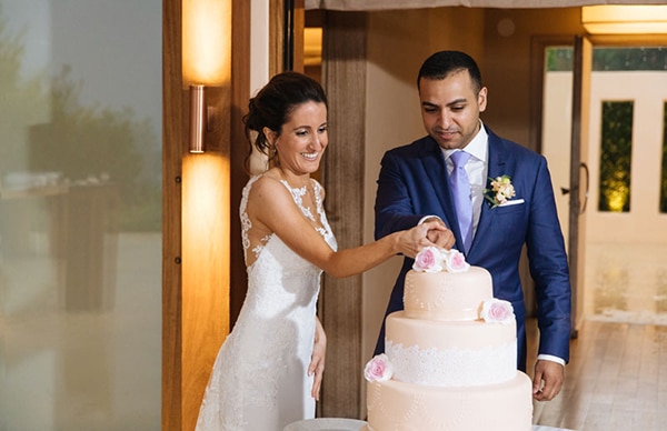 Ρομαντική τούρτα γάμου