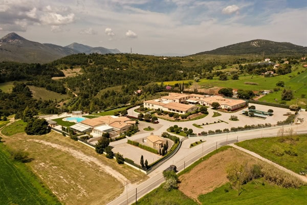wedding-venues-domaine-costa-lazaridi-4