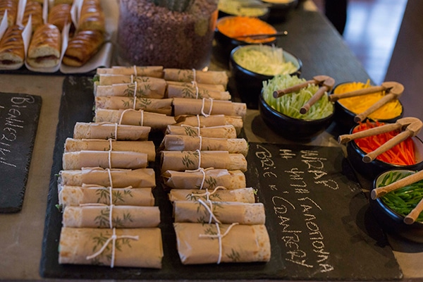 Ιδιαιτερα buffets Ιδιαιτερα buffets