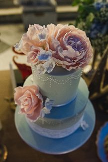 Δυώροφη τούρτα γάμου