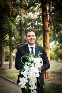 Κρεμαστή νυφική ανθοδέσμη