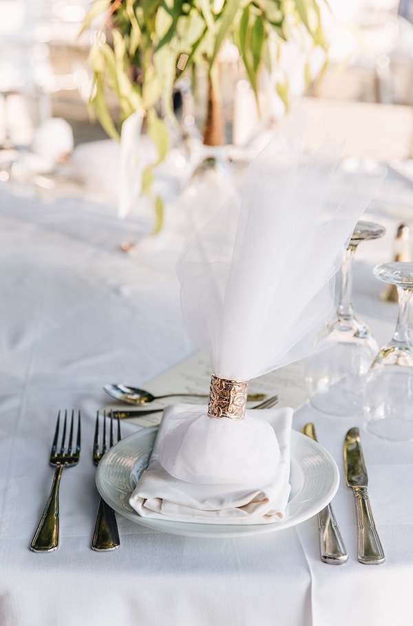 Chic μπομπονιέρα με λευκό τούλι