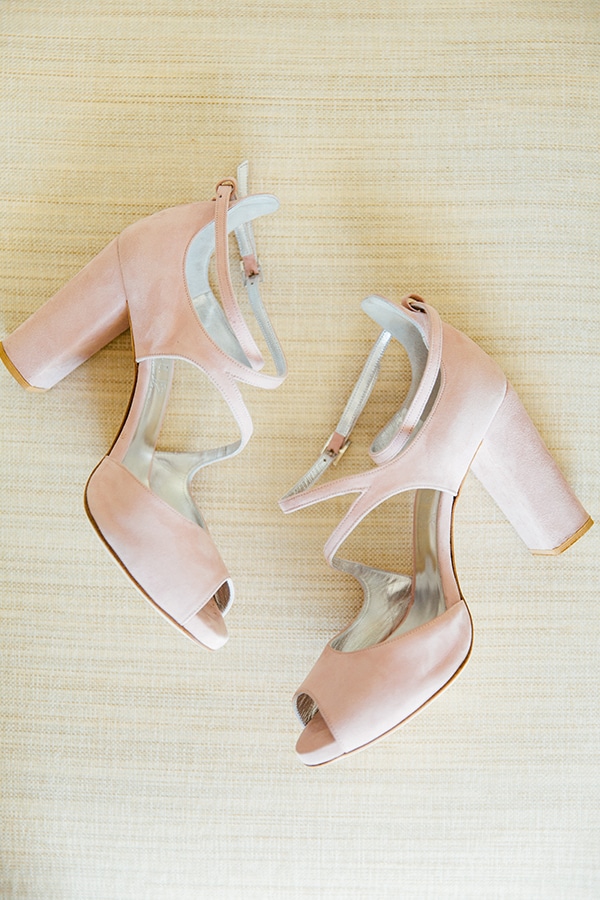 Νυφικά πέδιλα για μια chic εμφάνιση