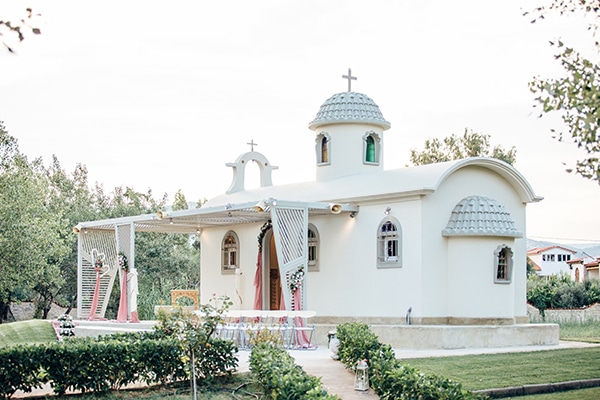 Εκκλησάκι Αγίου Νεκταρίου και Αγίου Παϊσίου