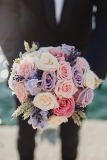 Υπέροχη νυφική ανθοδέσμη Υπέροχη νυφική ανθοδέσμη