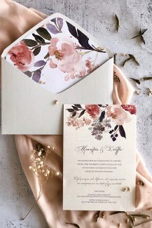 Εντυπωσιακά προσκλητήρια γάμου