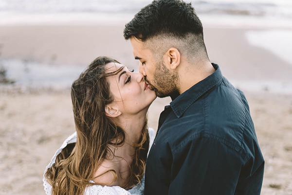 prewedding-romantic-beach-shoot_02X