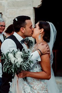 Νυφική ανθοδέσμη από φύλλα ελιάς