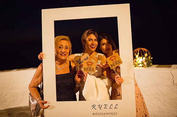 Πρωτοτυπη ιδεα με photobooth Πρωτοτυπη ιδεα με photobooth