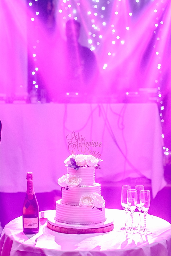 Λευκή τούρτα γάμου