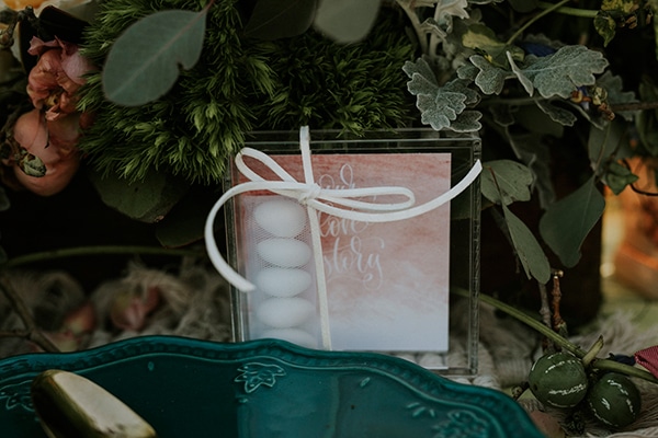 Ιδιαίτερη μπομπονιέρα γάμου Ιδιαίτερη μπομπονιέρα γάμου