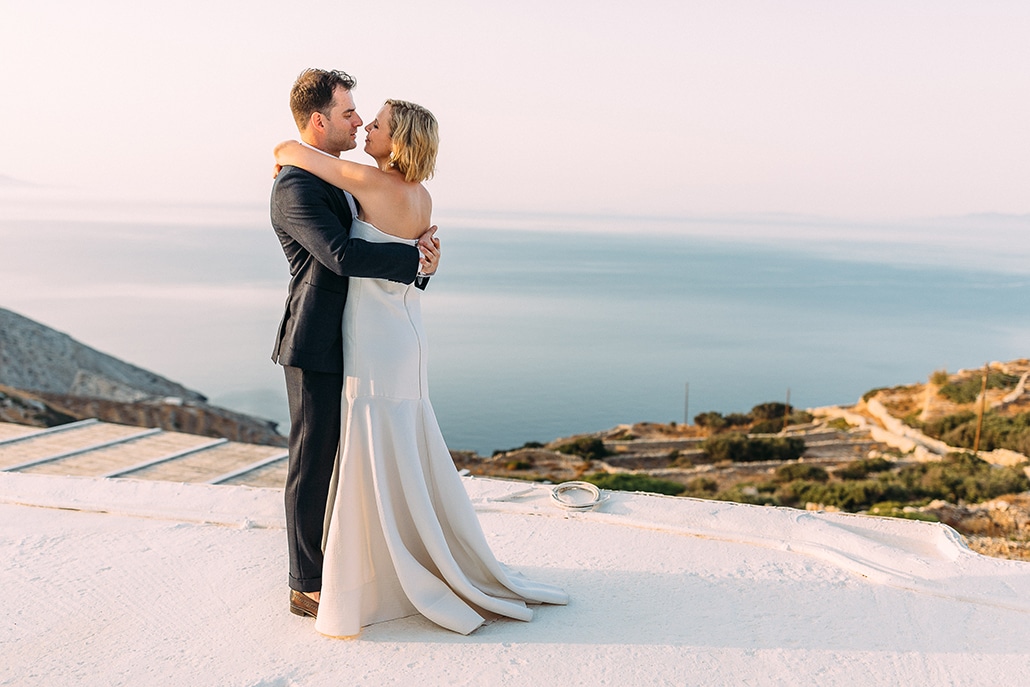 Όμορφος ρουστίκ γάμος στη Φολέγανδρο