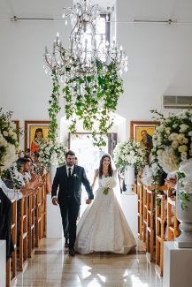 Εντυπωσιακος στολισμος εκκλησιας Εντυπωσιακος στολισμος εκκλησιας