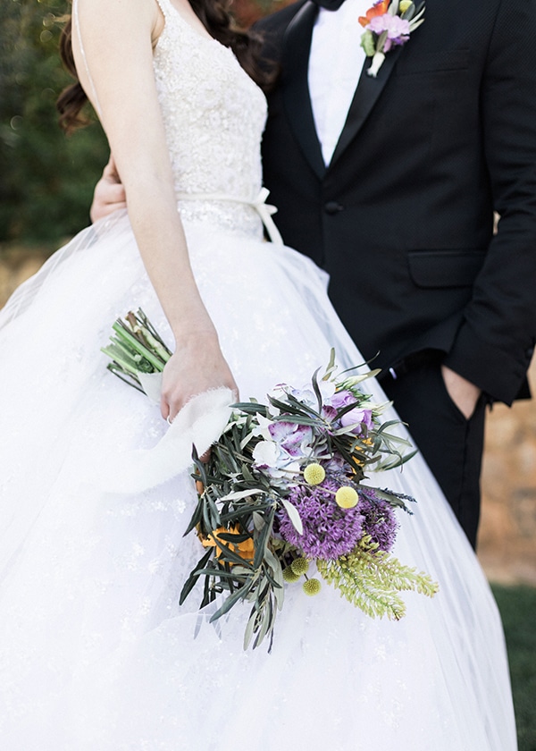 Ασύμμετρη νυφική ανθοδέσμη Ασύμμετρη νυφική ανθοδέσμη