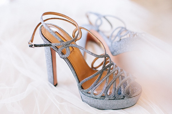 Λαμπερά νυφικά παπούτσια Λαμπερά νυφικά παπούτσια
