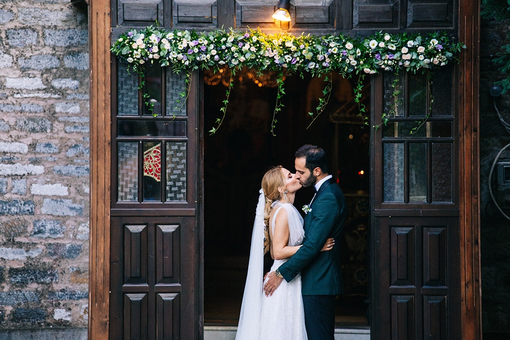 Ρομαντικός καλοκαιρινός γάμος στο Πήλιο σε αποχρώσεις του λευκού