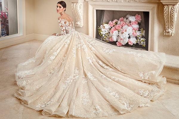 Πανέμορφες νυφικές δημιουργίες για μια ultra-chic εμφάνιση | Demetrios