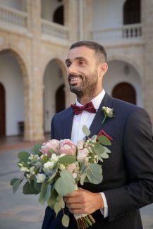 Νυφική ανθοδέσμη με mini roses Νυφική ανθοδέσμη με mini roses