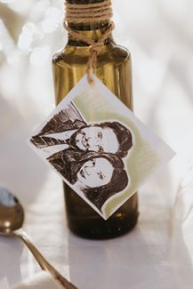 Ιδιαίτερη νυφική μπομπονιέρα Ιδιαίτερη νυφική μπομπονιέρα