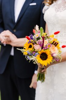 Boho νυφική ανθοδέσμη με ηλίανθους