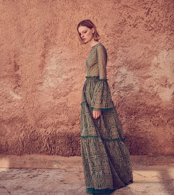 dreamy-bohemian-creation-unique-looks-costarellos_11