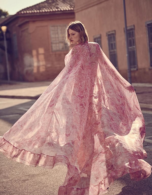 dreamy-bohemian-creation-unique-looks-costarellos_23