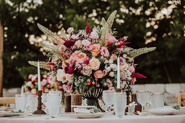 beautiful-summer-wedding-ideas-decoration-impressive-flower-design-romantic-atmosphere_01