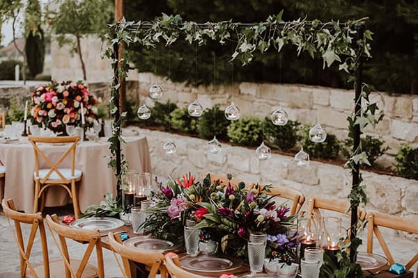 beautiful-summer-wedding-ideas-decoration-impressive-flower-design-romantic-atmosphere_03