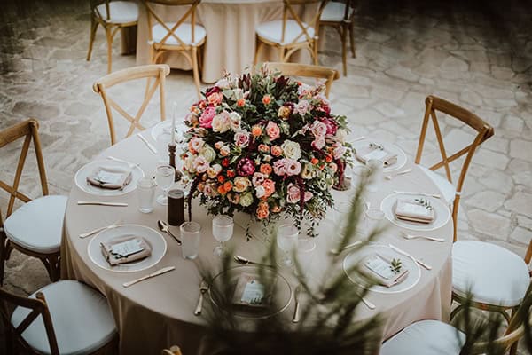 beautiful-summer-wedding-ideas-decoration-impressive-flower-design-romantic-atmosphere_04