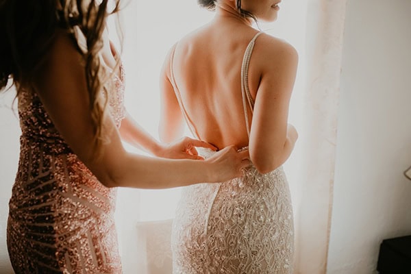 beautiful-summer-wedding-paphos-lush-flower-design-romantic-details_05