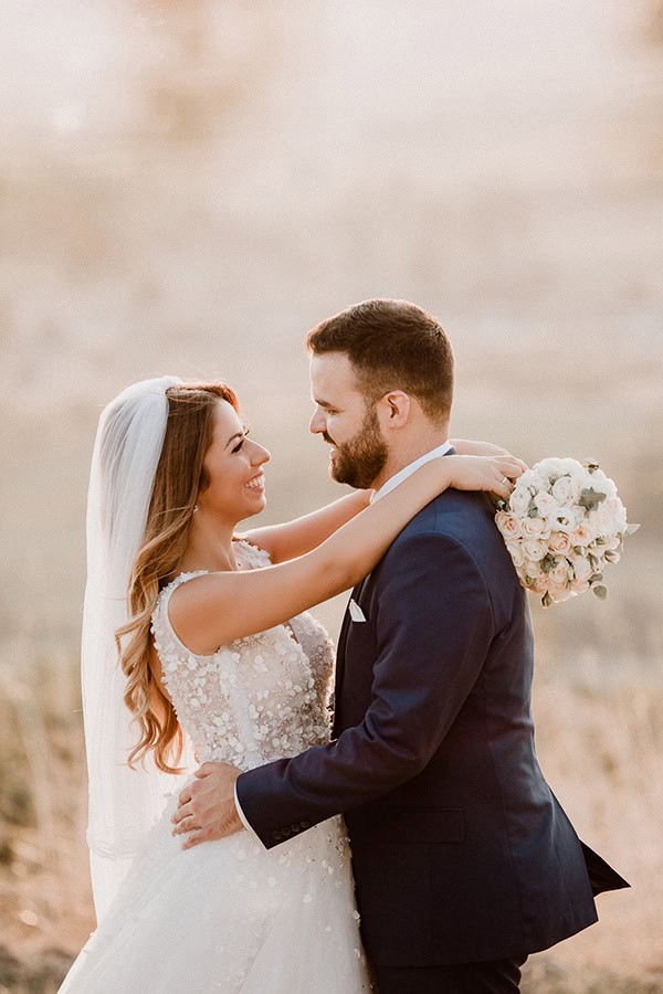 beautiful-summer-wedding-pink-white-hues_01