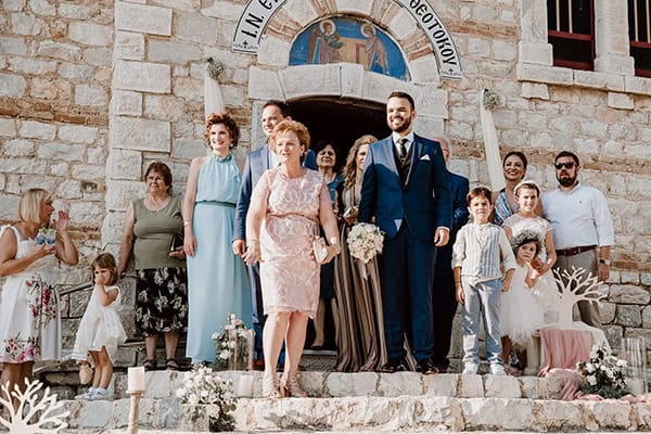 beautiful-summer-wedding-pink-white-hues_17