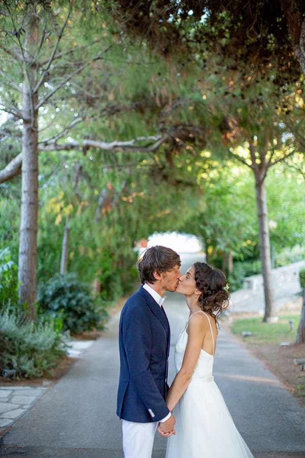 beautiful-wedding-athens-white-flowers-olive_38