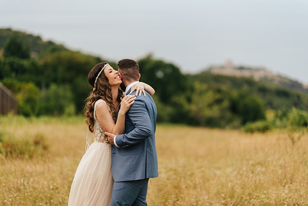boho-summer-wedding-wheat-sunflowers-keratea_36