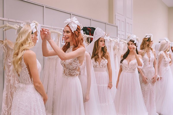 fashion-show-presentation-complice-stalo-theodorou-2020_05