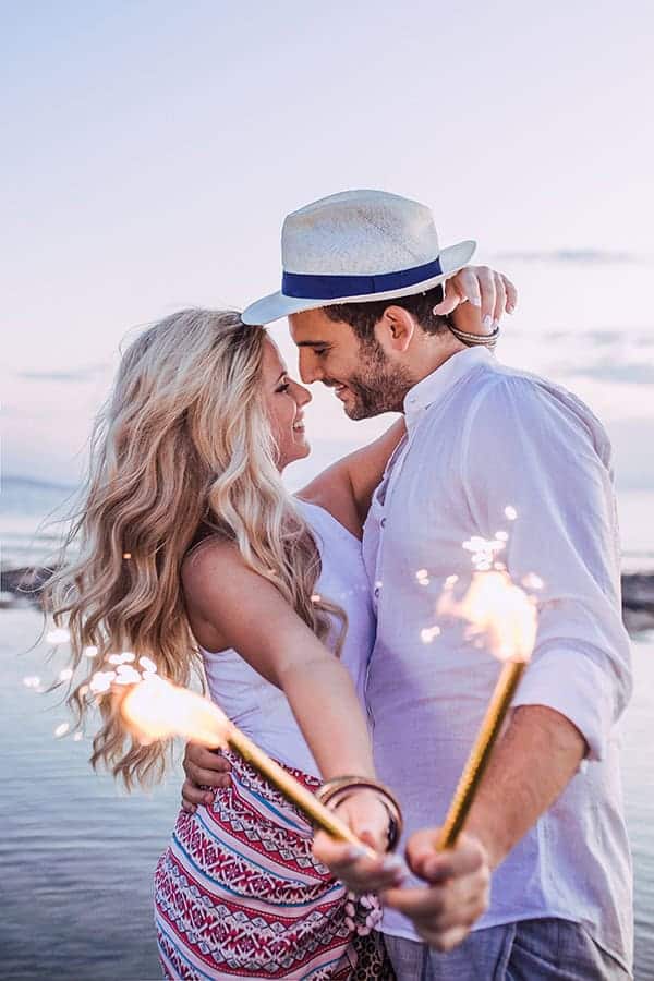 romantic-engagement-shoot-beach_01